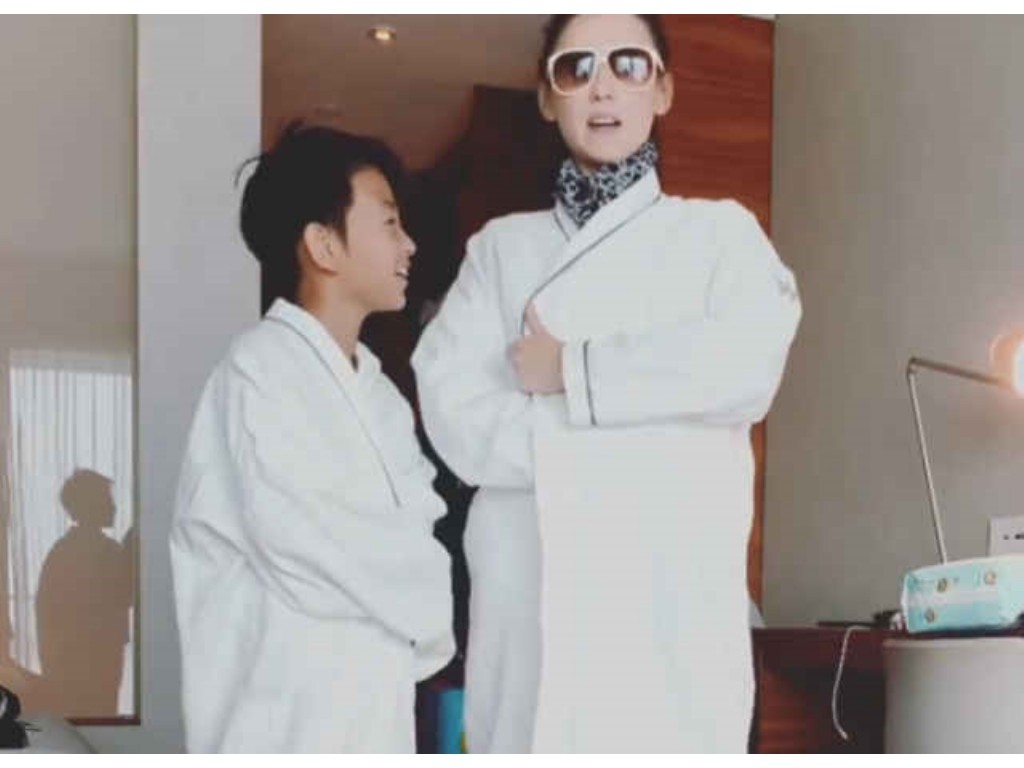 绿色传奇手游哪个好？(手游热血传奇如何解封？)