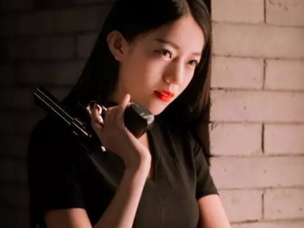 手游版传奇玩什么职业厉害？(如何玩传奇sf赚钱？)