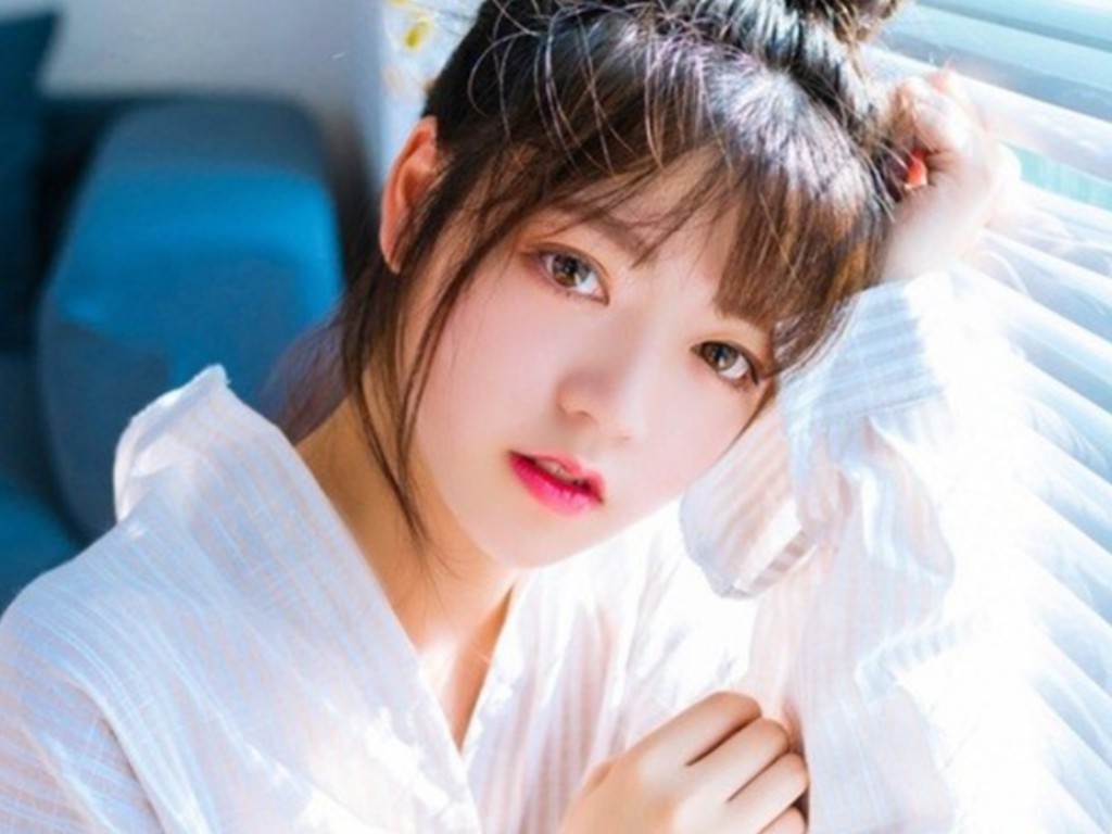 传奇手游中的狗链是什么？(手游传奇 骨玉在哪里？)