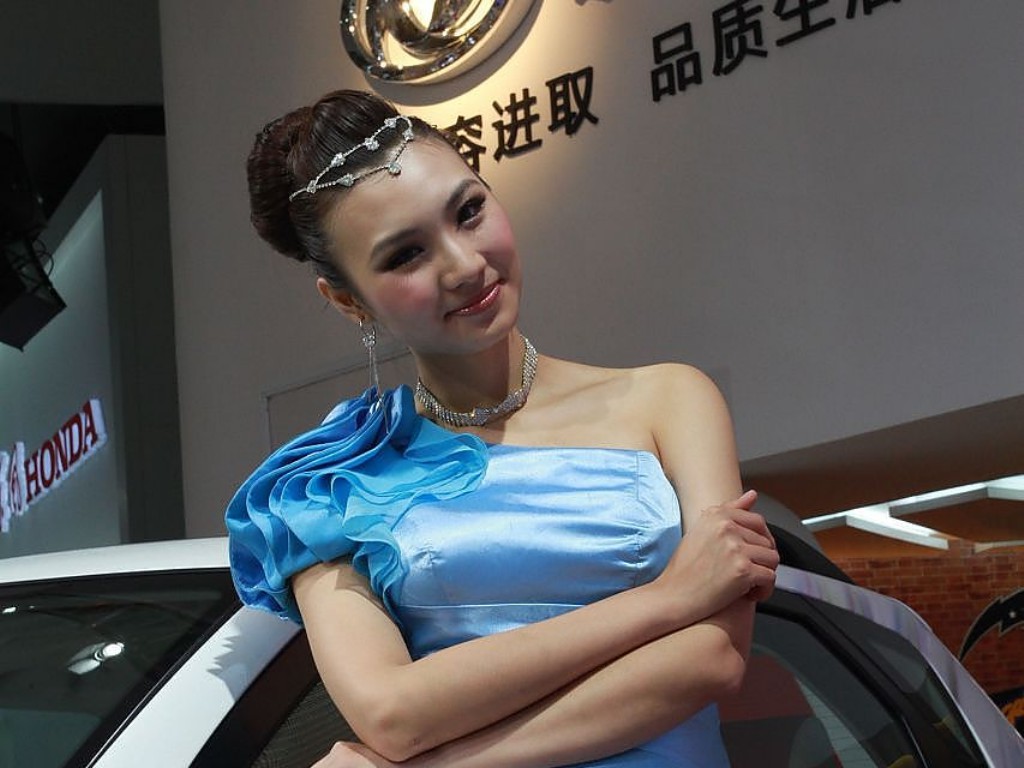 手机上的传奇单职业有哪些？(手游传奇什么时候出的游戏？)