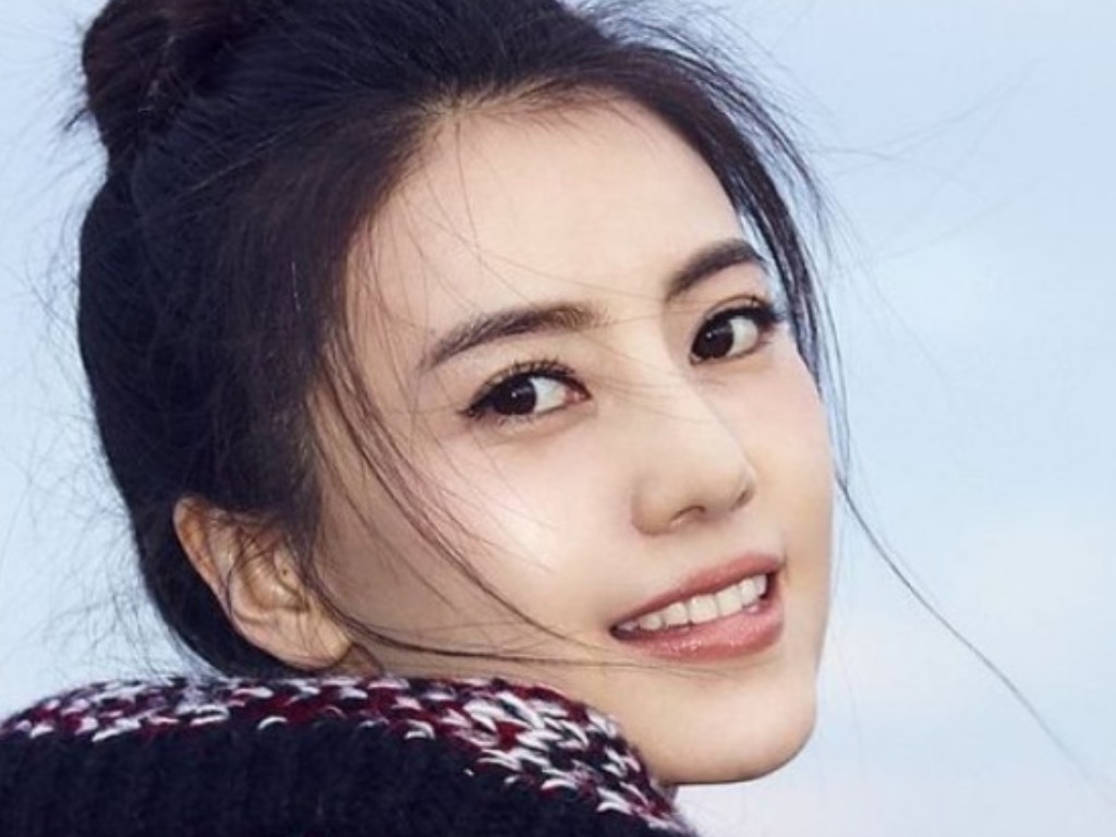 什么手游传奇人少？(热血传奇手游战士如何升级？)