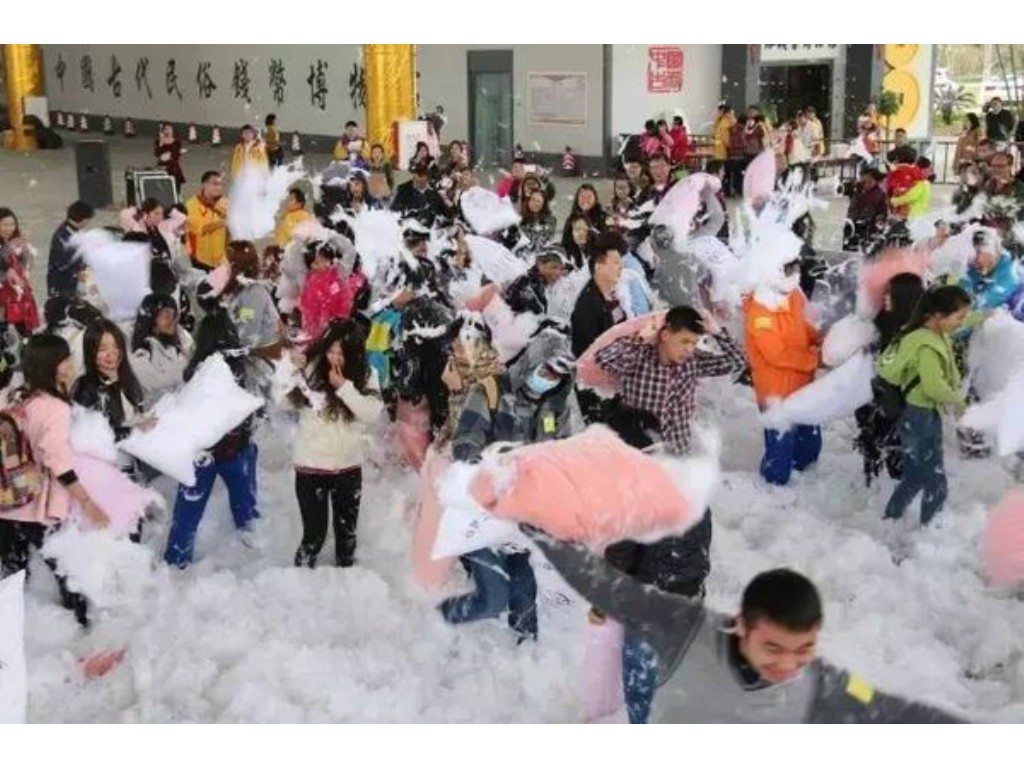 为什么明星代言传奇手游？(能斗酒的手游传奇叫什么？)