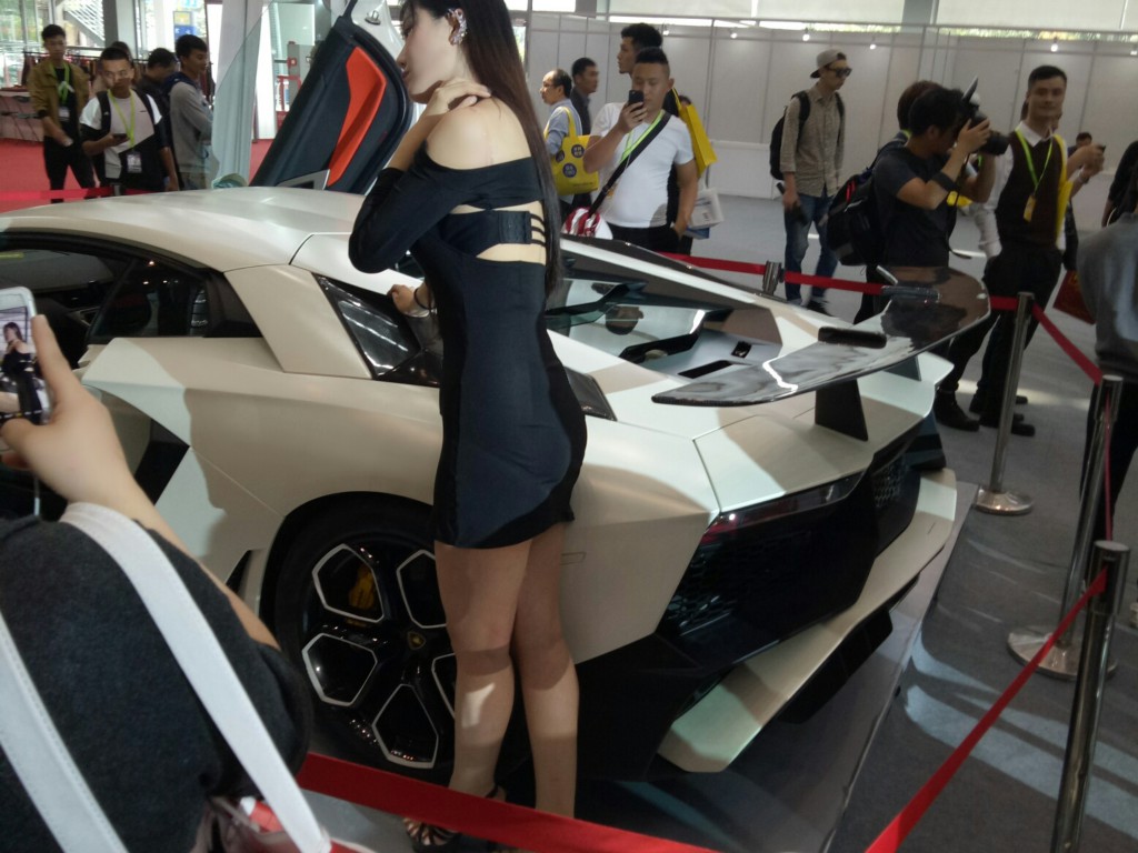 传奇sf怎么拉队友进队伍？(烈火传奇三手游怎么玩？)
