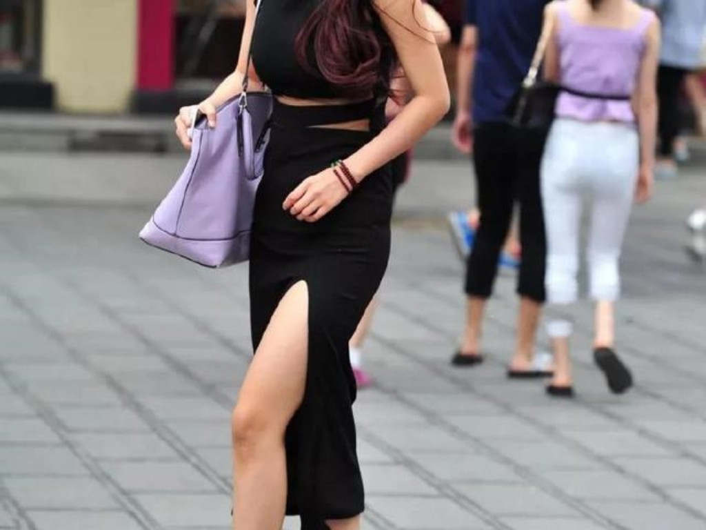 手游热血传奇周报在哪里？(传奇熊猫单职业怎么玩？)