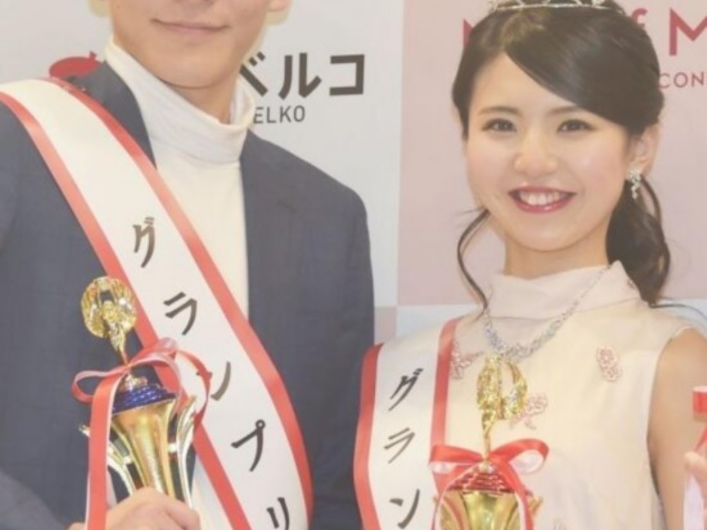 国战传奇手游合成锻造在哪里？(手游传奇怎么锁定人？)