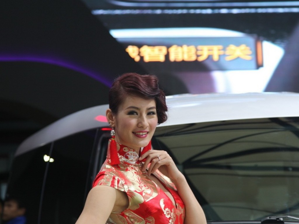 手机如何下载电竞传奇手游？(手游冰雪传奇如何玩团本？)